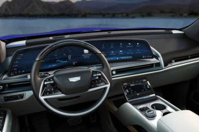 GM EVs Will Get Apple CarPlay After All—but Only Outside the US