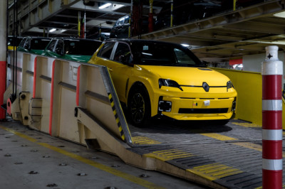 Government’s Electric Car Grant is supercharging interest in new EVs – Auto Trader