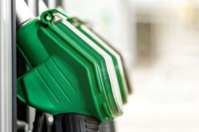 'I’m a finance expert - this is the most important fuel saving tip’