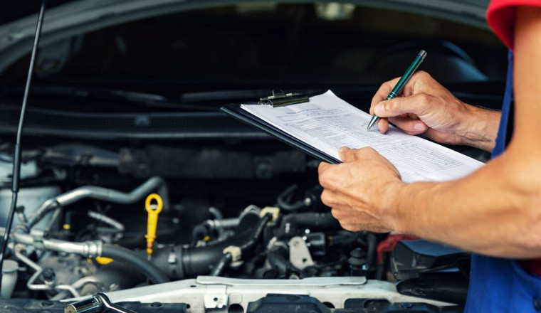 ‘I’m a mechanic - motorists might fail MOT test for this one reason’