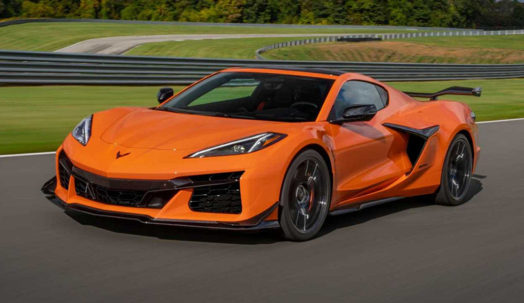 New Corvette Z06s Are Sitting On Lots—Some With Huge Discounts