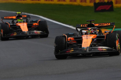 Piastri halts Norris momentum in F1's knife-edge title fight
