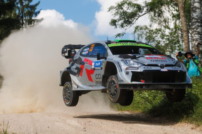 Rival team boss impressed by Evans’ recent form