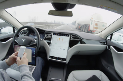 Tesla Faces 30-Day Stop-Sale In California If Lawsuit Doesn't Go Its Way