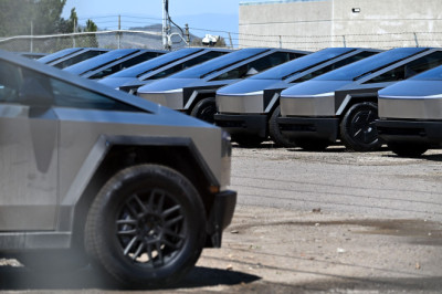 Tesla May Lose the Ability to Sell Cars in California: TDS