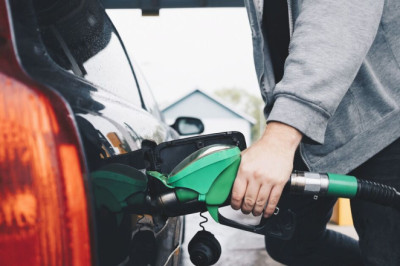 Fears new car ban rules will 'reduce availability' of petrol stations