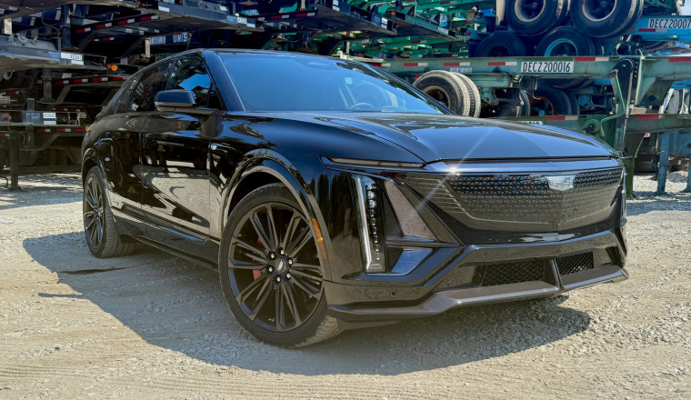 2026 Cadillac Lyriq-V Is A Super Daily Driver For People Who Want It All