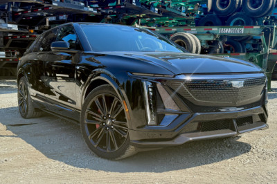 2026 Cadillac Lyriq-V Is A Super Daily Driver For People Who Want It All