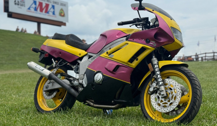 I Paid $500 For This Dirtbag Yamaha And I'm Going To Turn It Into Track-Only Bike