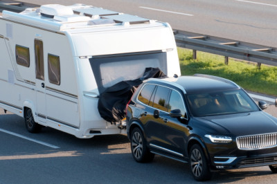 Is Your Trailer Too High Or Low? Here's How Level It Should Be (And How To Check)