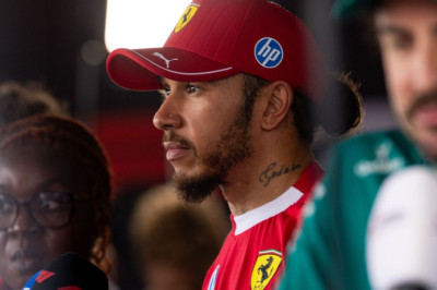 Low-spirited Hamilton insists he still loves F1