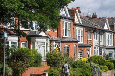 UK households with driveways 'might have to install new device' by 2030