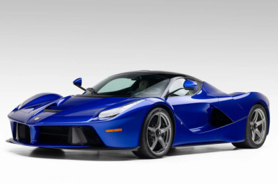 Ultra-Rare 2014 LaFerrari in Blu Elettrico Live on BaT