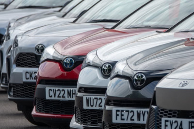 Motorists could get up to £950 compensation for car finance but will have to wait until next year, watchdog reveals