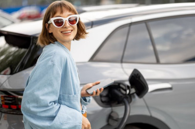 Should I buy my teenage daughter an electric car to learn to drive in - I'm not sure it's a good idea?