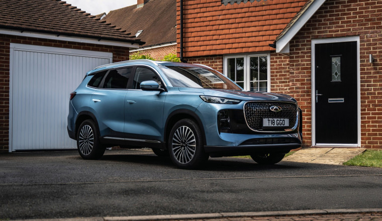 Chinese car brand Chery launches in UK with Tiggo 8