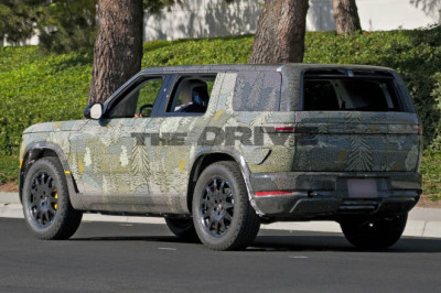 2026 Rivian R2 Spied With 4Runner-Like Dropdown Rear Window Down