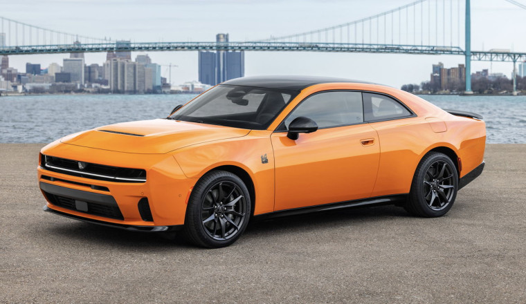 550bhp, Straight-Six-Powered Dodge Charger Scat Pack Unveiled
