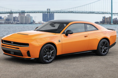 550bhp, Straight-Six-Powered Dodge Charger Scat Pack Unveiled