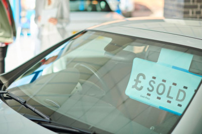 Expert names exactly when should sell your car or risk losing thousands of pounds
