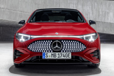 Mercedes CEO Wants ‘Reality Check,’ Says Europe’s Gas-Engine Ban Will Collapse Market: TDS