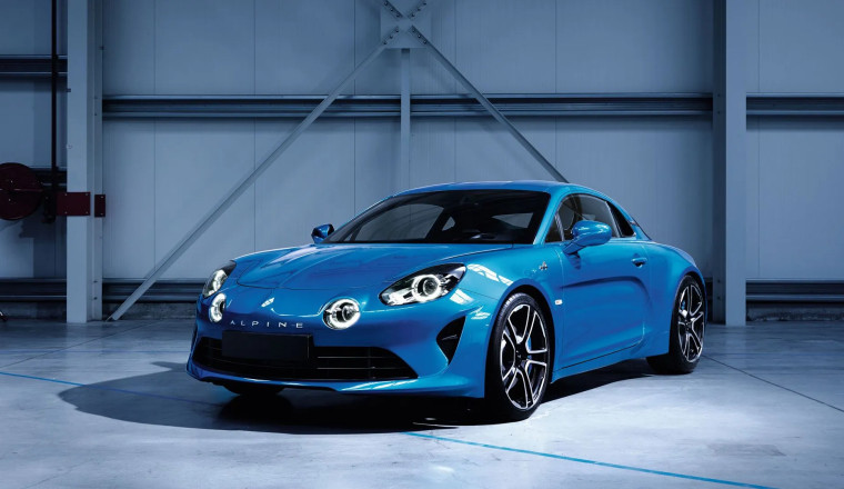 2025 Alpine A110 R Ultime Review: Ultimate Lightweight Sports Car with Track-Bred Performance