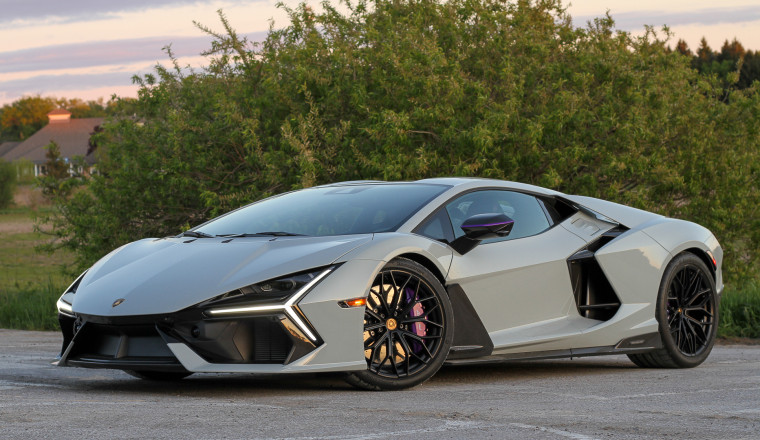 2025 Lamborghini Revuelto Review: Great Bulls of Fire