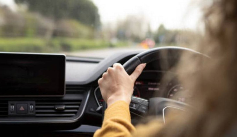 Drivers discover that arrow button on car dashboard is 'better than air-con'