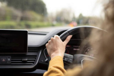 Drivers discover that arrow button on car dashboard is 'better than air-con'