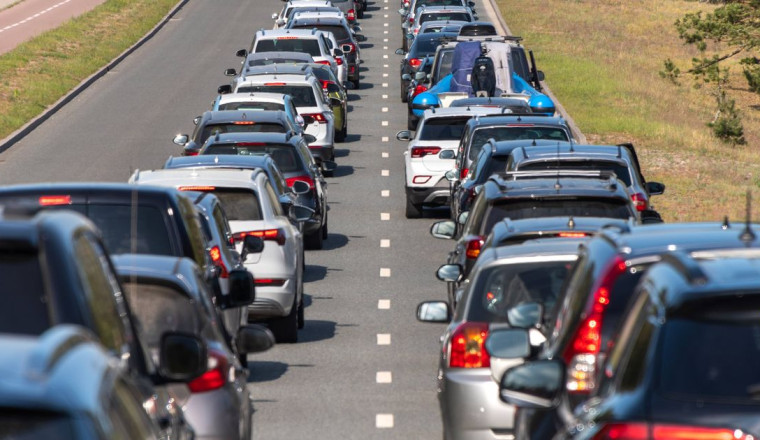 Drivers face fine and six points if they miss DVLA deadline