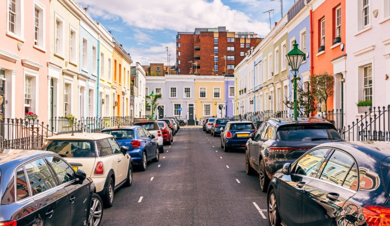 Drivers told 'park cars under street lights' amid 'epidemic' sweeping UK