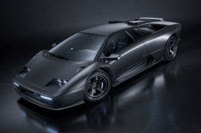 Eccentrica Has Fettled Its Lamborghini Diablo Restomod For Track Days