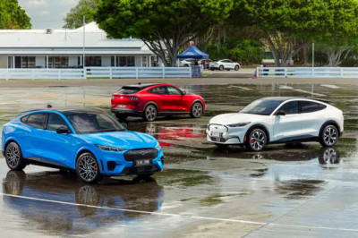GAUK MotorBuzz: The Best of AI and Human Insight in Car Reviews