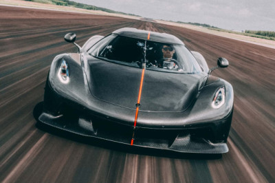 Koenigsegg Just Reclaimed a Very Important Hypercar Speed Record
