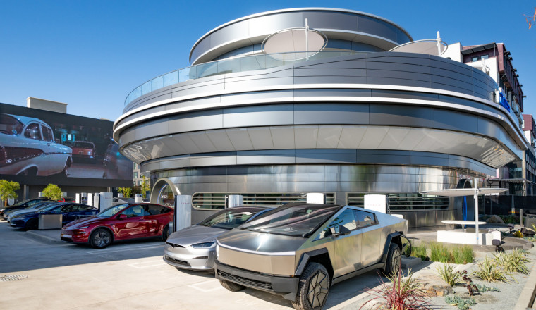Tesla Diner Drops Most Menu Options And Cuts Hours Just Weeks After Opening, Surprising No One
