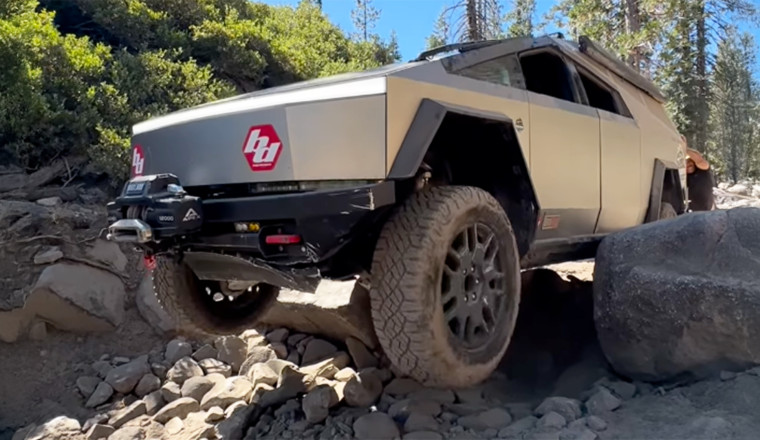 There’s a Broken Tesla Cybertruck Stuck on the Rubicon Trail Right Now [Update: It’s Finally Out]
