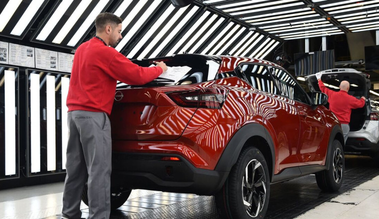 Crisis for UK car industry as number of vehicles being built falls to 72-year low