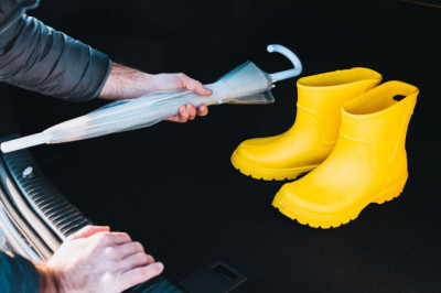 Drivers urged to put umbrella in car on Friday even if no rain forecast
