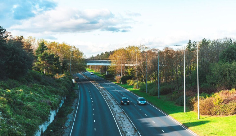 Driving instructor says people keep making 'common' error with dual carriageways