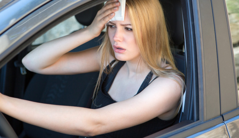 How to quickly clear hot air from inside your car