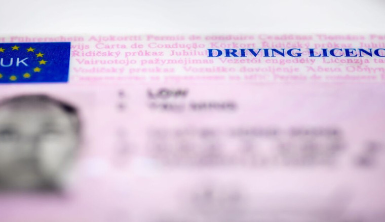 Simple way to get driving licence for free and avoid £14 charge