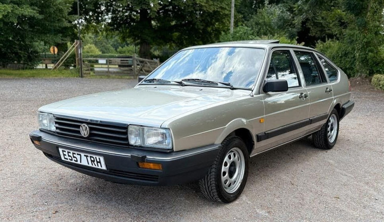 VW Passat GL5 | Spotted