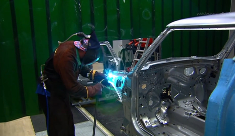 Watch How Automation Took Over More Of The Manufacturing Between Mini Generations