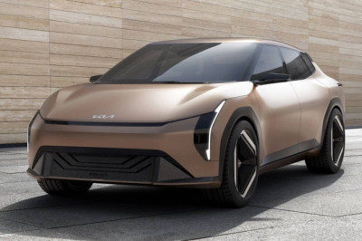 2025 Kia EV4 Review: Kia’s Bold Fastback Electric Challenger