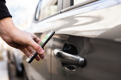 White Hat Hacker Exploits Flaw To Unlock Cars And Data Of An Unnamed Brand