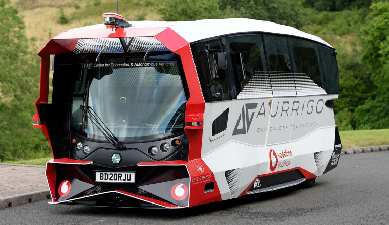 New deal sees driverless buses ready to work at UK airport
