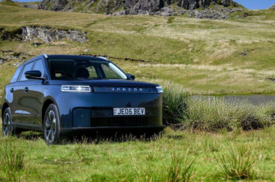 China’s new Range Rover lookalike about to arrive in UK - and it’s £100k cheaper