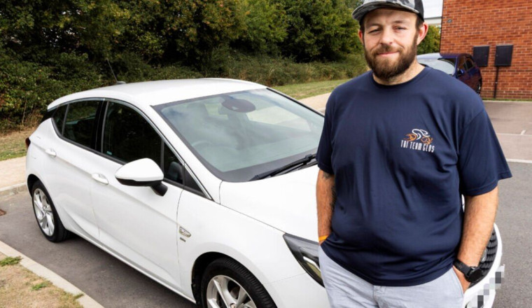 I weighed 38 stone and was too fat to drive my Vauxhall Astra - now I've lost 19 stone