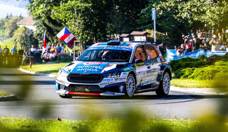 Kopecký regains his Barum Rally crown