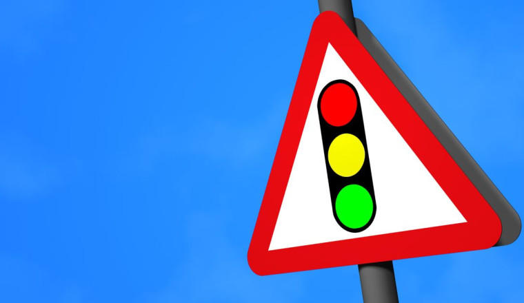 Motoring expert names traffic light rule millions of Brits don't know about